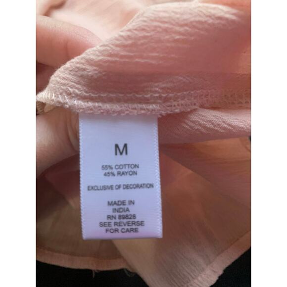 Logo Lavish women’s blouse, peach size medium NWT - Picture 5 of 6